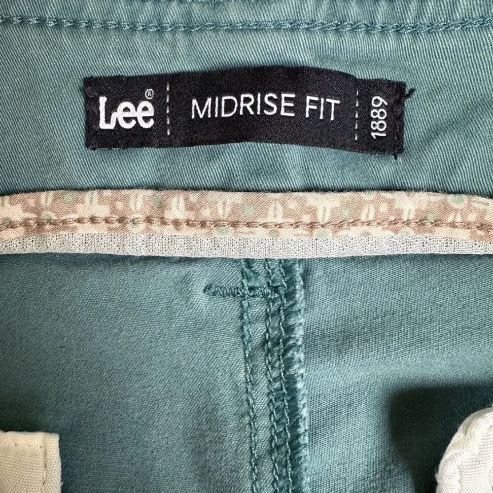 Lee Chino Mid-Rise Shorts 6M Aqua Cotton Preppy Beachy Nautical Classic Casual